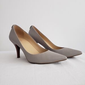 Michael Kors Elegant Gray Women's Pumps